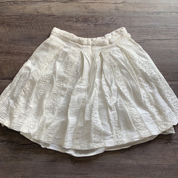 Skirt - Picture 3 of 3